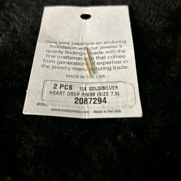 NWT The Jewelry Shoppe 2 Pieces 10K Gold/Silver Heart Drop Rings Size 7.5 Crafts - Picture 7 of 10